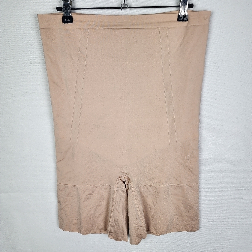 SPANX Shapewear for Women Oncore High-Waisted Mid-Thigh Short Size 3X